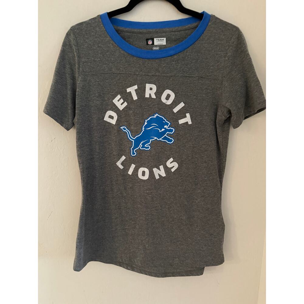 Detroit Lions Women's NFL Team Apparel Distressed Crew Neck T-shirt Size M-NWT